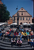 Kašna s autobusy (in Czech), keywords: group